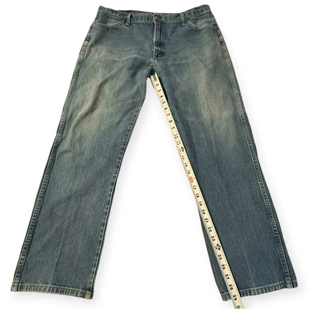 Vintage Wrangler Jeans Mens 36x29‎ Blue Made in USA Straight Leg Distressed